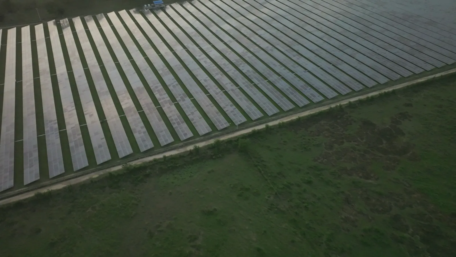 Utility-scale photovoltaic field